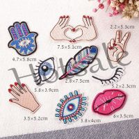 【hot sale】 ❈▣ B15 ☸ VSCO Patch ☸ 1Pc Facial Features Patch Embroidered Applique Sewing Iron On Badge