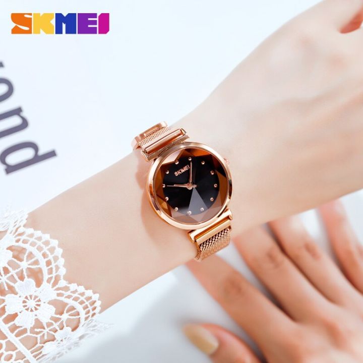 นาฬิกาควอตซ์-skmei-แบบตะขอกรอบรูปแม่เหล็กสำหรับผู้หญิงนาฬิกาข้อมือสตรีแก้วสามมิติหรูหรา-reloj-mujer-1709
