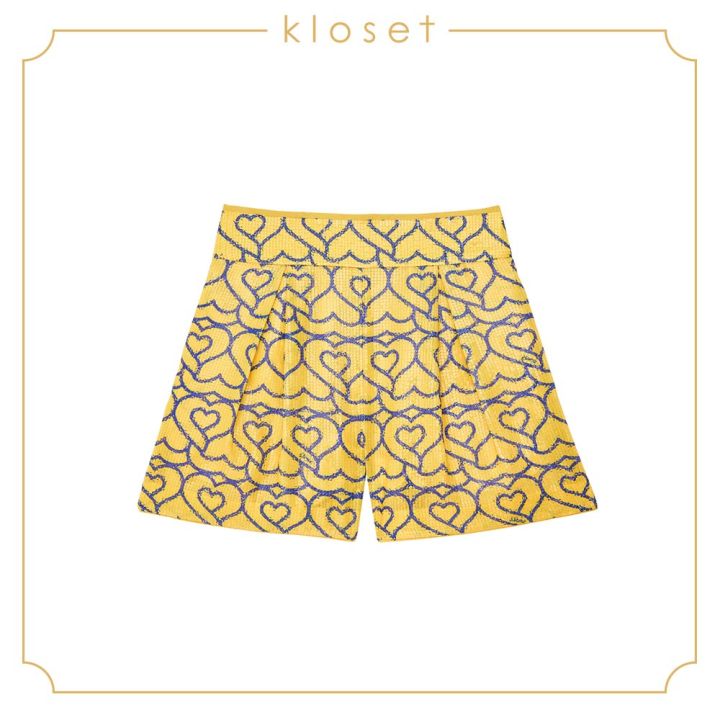 kloset-heart-sequin-shorts-aw19-p003-เสื้อผ้าผู้หญิง-เสื้อผ้าแฟชั่น-กางเกงแฟชั่น-กางเกงขาสั้น-กางเกงขาสั้นผ้าเลื่อม-กางเกงผ้าพิมพ์
