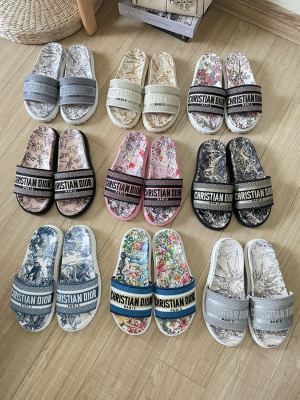 2023 New Versatile Embroidery Colored Thick Sole Slippers for Women Printed One Word Slippers