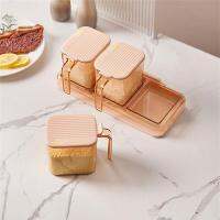 Spice Case Rack Set Anti-Slip Dustproof ติดผนังพร้อมช้อนอุปกรณ์ครัวกล่องปรุงรสขวดเครื่องเทศโปร่งใส