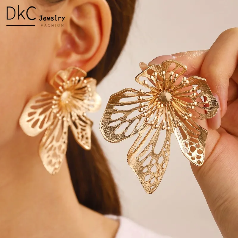 Hollow 2025 flower earrings