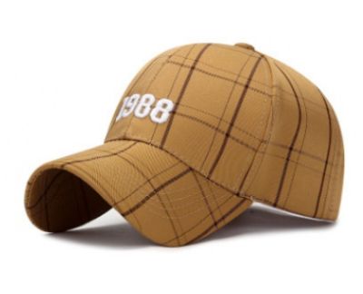 [COD] หมวกเบสบอลลายสก๊อตแฟชั่นใหม่สำหรับฤดูใบไม้ผลิและฤดูใบไม้ร่วงสี่ฤดูหมวกกันแดดสำหรับชายหนุ่มและหญิงปักลาย 1988 หมวกไหมพรม