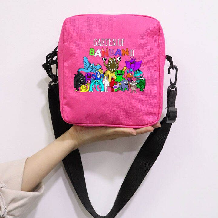 2023ใหม่เกม-garten-of-banban-crossbody-กระเป๋าเด็กกระเป๋าถือชายหญิง-satchel-ไหล่กระเป๋าการ์ตูนมังงะ-messenger-กระเป๋า