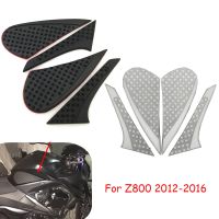 ♣สำหรับ Kawasaki Z800 Z 800 2012-2016ถังแก๊สรถจักรยานยนต์ด้ามจับด้านข้างฉุดสติกเกอร์สนับเข่าแผ่นกันลื่น