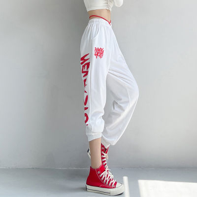 กางเกงกีฬาแจ๊สฮิปฮอปผู้หญิง2023ฤดูร้อนใหม่เอวสูงพิมพ์ลายตัวอักษรกางเกงสีขาวอินเทรนด์