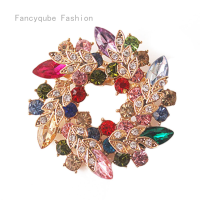 Fancyqube 1 ชิ้นผู้หญิง Brooches สำหรับผ้าพันคอ Bling Bling คริสตัล Rhinestone ชุบทองจีน Redbud ดอกไม้เข็มกลัดเครื่องประดับ Pins Multicolor