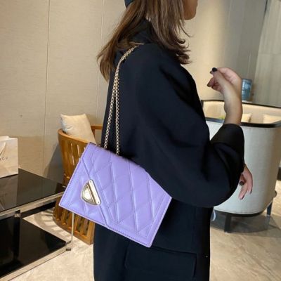 New fashion chain Single Shoulder Messenger Bag Small Square bag dingli