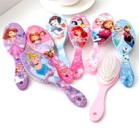 ☢ Disney 1pcs Princess Minnie Frozen Comb Cartoon Cute Beauty fashion toys Curly Hair Brush Combs Anti-static Brush Comb