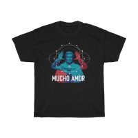 เสื้อยืด Mucho Mucho Amor Walter Mercado DMN Vintage Hitam