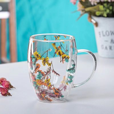 กระบอกแก้วใส่น้ำสองชั้นดอกไม้แท้ถ้วยแก้วธรรมดาแก้วบอโรซิลิเกตทรงสูงถ้วยแก้วของขวัญด้วยมือมีลักษณะสูง
