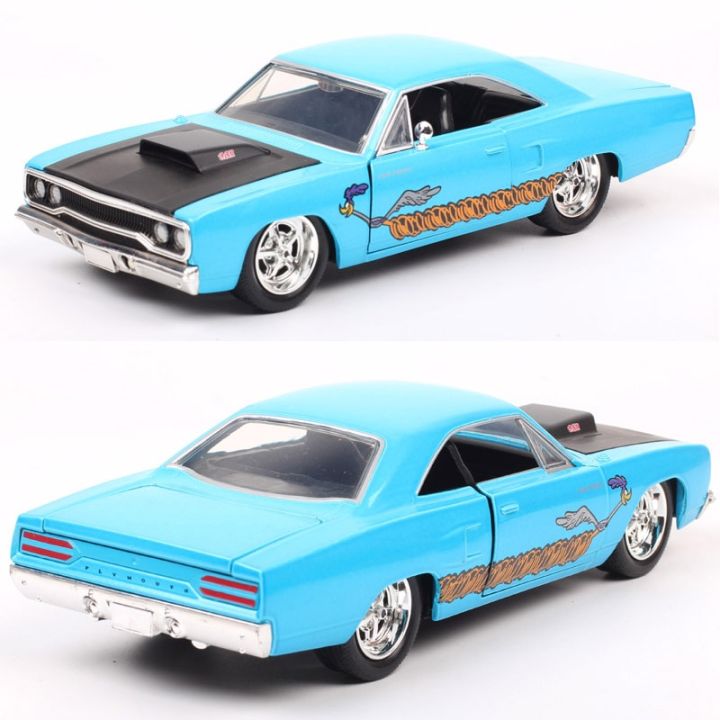 jada-1-24-1970-plymouth-roadrunner-coyote-high-simulation-diecast-car-metal-alloy-model-car-gift-collection