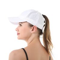 HOT★2022ใหม่หมวกเบสบอลหมวกผู้หญิง Breathable ตาข่ายดวงอาทิตย์ Visors ฤดูใบไม้ผลิฤดูร้อนยุโรปกีฬากลางแจ้ง Criss Cross หมวกหางม้า