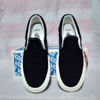 Vans SLIP ON OG รองเท้าผ้าใบลําลองสีดําสีขาวไซส์ DT 39-43