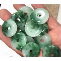 Natural jade quartz Safe Clasp Necklace Pendant uni