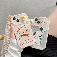 เคสโทรศัพท์มือถือลายการ์ตูนน่ารักวินนี่ช้อนส้อมมีดหมีพูห์ Pochacco DOg พร้อมตัวป้องกันเลนส์กล้องถ่ายรูป3มิติสำหรับ iPhone 14 Pro Max 14 Plus 13 Pro Max 12 Pro Max ฝาหลังซิลิโคนนิ่มสำหรับ iPhone 11 Pro Max