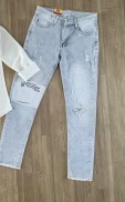 quần jean nam dài xanh rách gối thêu chữ đẹp nhiều mẫu