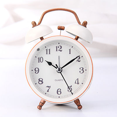 【Worth-Buy】 ปิดเสียงนาฬิกาปลุกเตียงเด็กทารกโลหะขนาดใหญ่แบบมีโคมไฟรูป Jam Beker Kecil เก้าอี้นาฬิกาตั้งโต๊ะนาฬิกาปลุกข้างเตียง