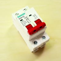 DC Circuit Breaker SUNNOM 32A + DC Surge Protector SUNNOM SPD DC (เบรกเกอร์ DC 32 แอมป์+กันฟ้า) ใช้กับงานโซล่าเซลล์