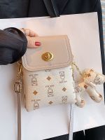 【hot seller】 High-end foreign style bag 2023 new womens summer popular all-match messenger fashion mini mobile phone