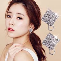 Fashion earrings ต่างหูแฟชั่น ต่างหูเงินแท้925 เวอร์ชั่นเกาหลีแฟชั่น Style รูปแบบใหม่ (สินค้าพร้อมจัดส่ง)