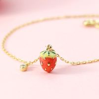 [COD] Korean version of the simple student girlfriends birthday gift girl heart net red fresh bracelet strawberry female