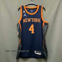 ใหม่ ของแท้ NBA New York Knicks ปี 2022-23 สําหรับผู้ชาย #4 เสื้อกีฬาแขนสั้น ลายทีม Derrick Rose Swingman สีดํา