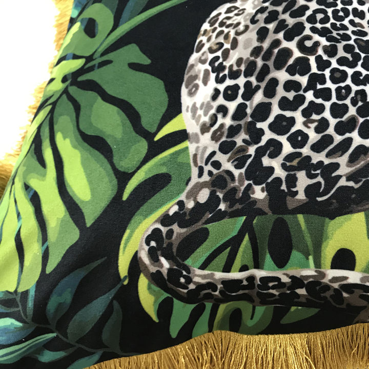 essie-home-tropical-animal-pattern-jaguar-leopard-digital-print-velvet-cushion-cover-pillow-case-with-gold-tassel