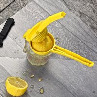 （HOT NEW） Lemon Squeezer Juicer Aluminium AlloyFruit Hand PressSqueezer Juicer 22x7.5cm