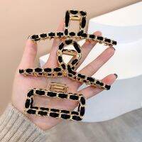 2021 New Ins Metal Hollow Geometric Hair Claw Ladies Cross Crab Bath Clip For Women Fashion Girl Headwear