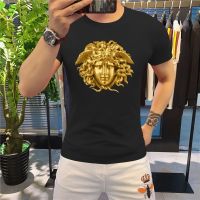 2023 ฤดูร้อน Medusa Cotton เสื้อยืดผู้ชายแขนสั้นผู้ชายแขนสั้นพิมพ์เสื้อ T TOP TShirt เสื้อผ้าจัดส่งฟรี9449