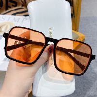 New Classic Vintage Square Sunglasses Women Oversized Sunglasses Women Men Retro Black Luxury Sun Glasses Goggle Oculos UV400