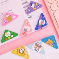 5pcs Cute Cartoon Bookmarks Kawaii Triangle Corner Clips Paper Clips Index Photo Stickers Clamp Korean Stationery Desk Organizer