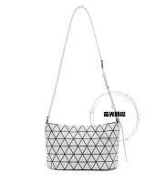 [BAOBAOIssey Miyake] Issey Miyake tetragonal crystal Messenger Handbag geometric rhombic lattice folding single shoulder bag womens armpit bag