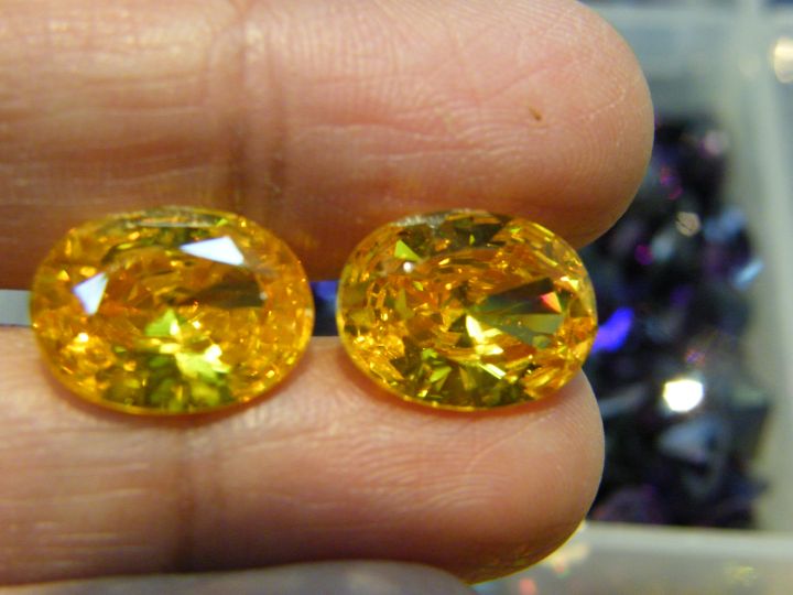 cz-yellow-gold-ขนาด-6x4-มม-mm-รูปไข่-oval-1-0-กะรัต-carats-2เม็ด-2-pieces-เกรด-สวยไฟดีค่ะ