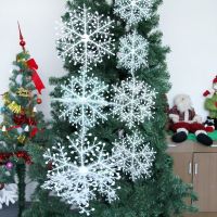 30Pcs Pack Plastic Snowflakes Ornaments / Christmas Home Decoration Products / Christmas Ornaments For Xmas Tree / Merry Christmas Room Decorations Accessories / Christmas Tree Decorative Pendants / Christmas Tree Decorative Hanging Ornaments