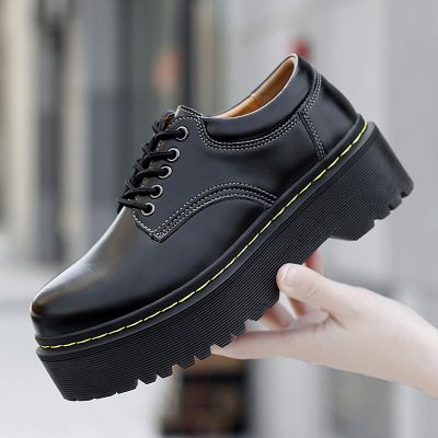 Laday Dr. Martens Air Wair Martin Boots Crusty รุ่นรองเท้าผู้หญิง