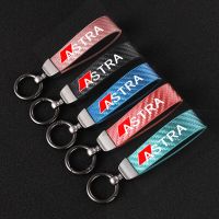 For Opel Mokka Combo Crossland X Insignia Astra opc Adams Vectra Corsa Carbon fiber Leather Car Keychain Key Rings Pendant