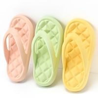 2023 Outdoor Flip Flops Women Cloud Slippers EVA Soft Sandals Women Thick Soled Woven Designer Shoes Home Non-Slip Beach Slides