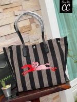 (แท้ ?%‼ from Factory) ? Essential Stripes shoulder bag