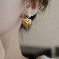 New Arrival Trendy Gold Crystal Love Heart Dangle Earrings For Women 925 Needle Sweet Fashion Jewelry Retro Gold Earrings