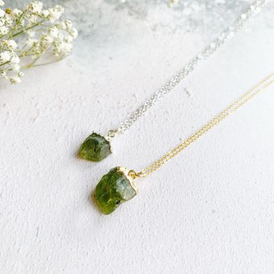 Natural Birthstone Peridot August Necklace Rough Gemstone Pendant Gold Plated Crystal Stone Dainty Minimalist Jewelry for Women