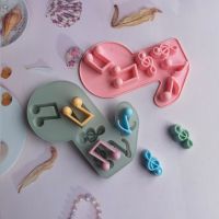 2022 New Music Note Silicone Mold Kitchen Resin Baking Tool DIY Cake Chocolate Ice Cube Fudge Lace Decoration Epoxy Moulds Bread  Cake Cookie Accessor