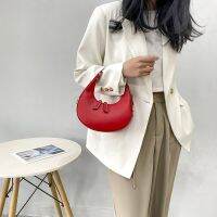 Fashionable Pu Leather Crescent Bag for Women Round Shoulder Bag 2022 Designer New Pures Bag  Handbag for Women