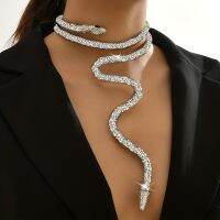 onlcicn White Color Necklace Random Adjustable Simulation Snake Rhinestone Collar Necklace Punk Gothic Bling Bling Neck Jewelry Decor