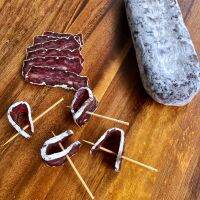 100% beef Salami with black truffles and olives ไส้กรอกแห้ง