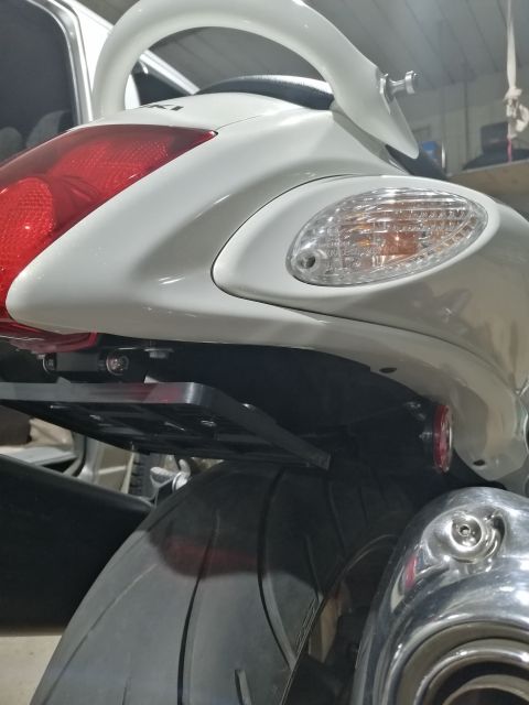 ขายึดกรอบป้ายทะเบียนสำหรับ-suzuki-gsx1300r-hayabusa-2008-2022-dudukan-plat-สีดำแดงน้ำเงิน-ไฟแผ่นป้ายทะเบียนรถยนต์ด้านหลัง-led