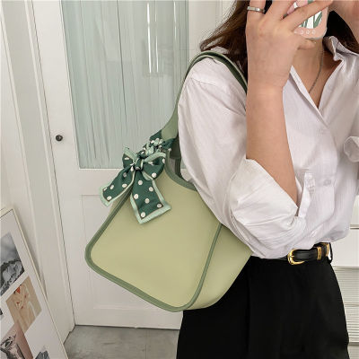 Spring New Womens Chic Bag Special-Interest Design Outdoors Commute Shoulder Bag 2022 Simple Korean Style One-Shoulder Bucket Bag