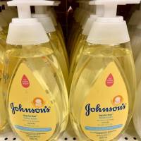 จอห์นสัน เบบี้ สบู่เหลวอาบน้ำ ท็อปทูโท บอดี้ วอช 500 มล. Johnsons Baby Top to Toe body wash 500 ml.