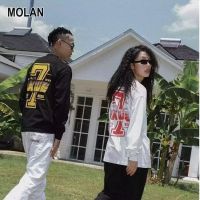 MOLAN เสื้อสเวตเตอร์แบบสวมหัวสำหรับผู้ชาย,เสื้อซับในเสื้อแขนยาวคอกลมสตรีทสไตล์ฮิปฮอปเสื้อแบบหลวมกันสีชุดคู่รักพิมพ์ลายโมโนแกรม